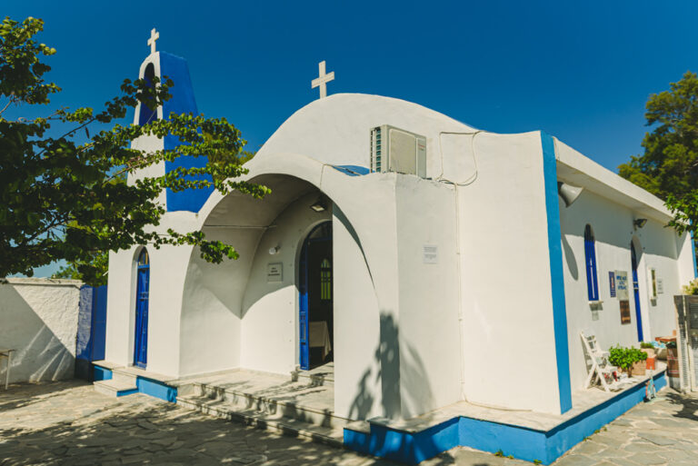 Εκκλησάκι Αγίας Κυριακής Νέα Μάκρη